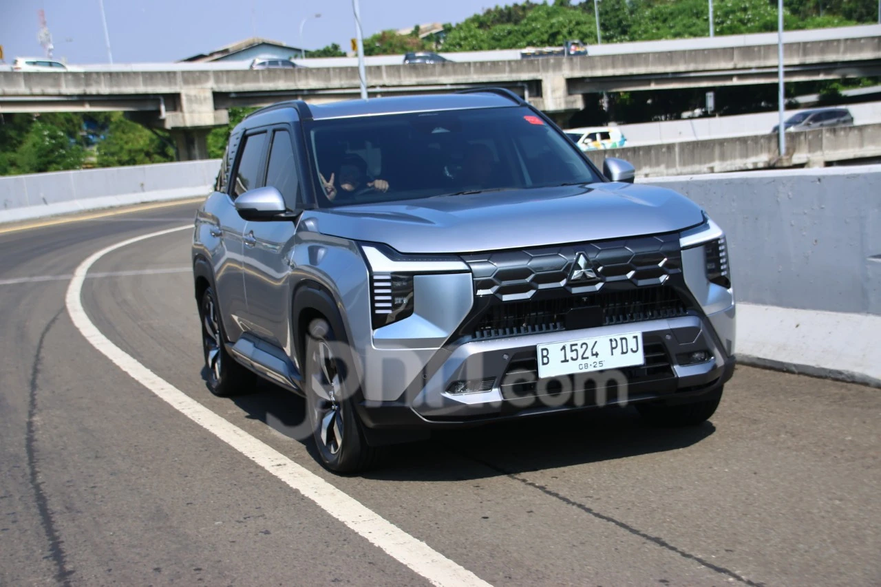 Berkencan Bersama Mitsubishi Destinator, dari Jalan Raya ke Lintasan Sirkuit