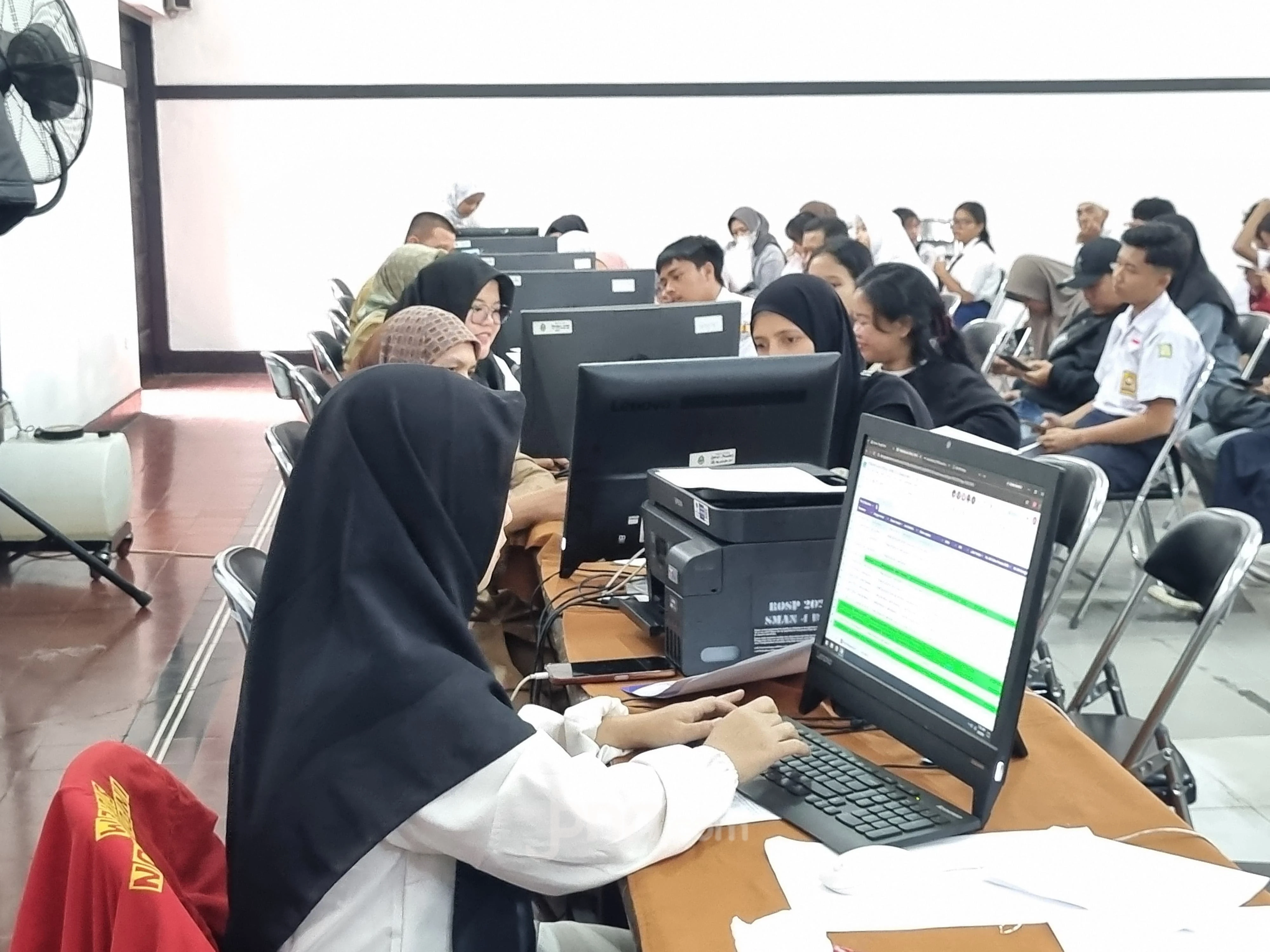 Pemprov Jabar Perpanjang Jadwal Pengisian Data PCMB, Ini Sebabnya