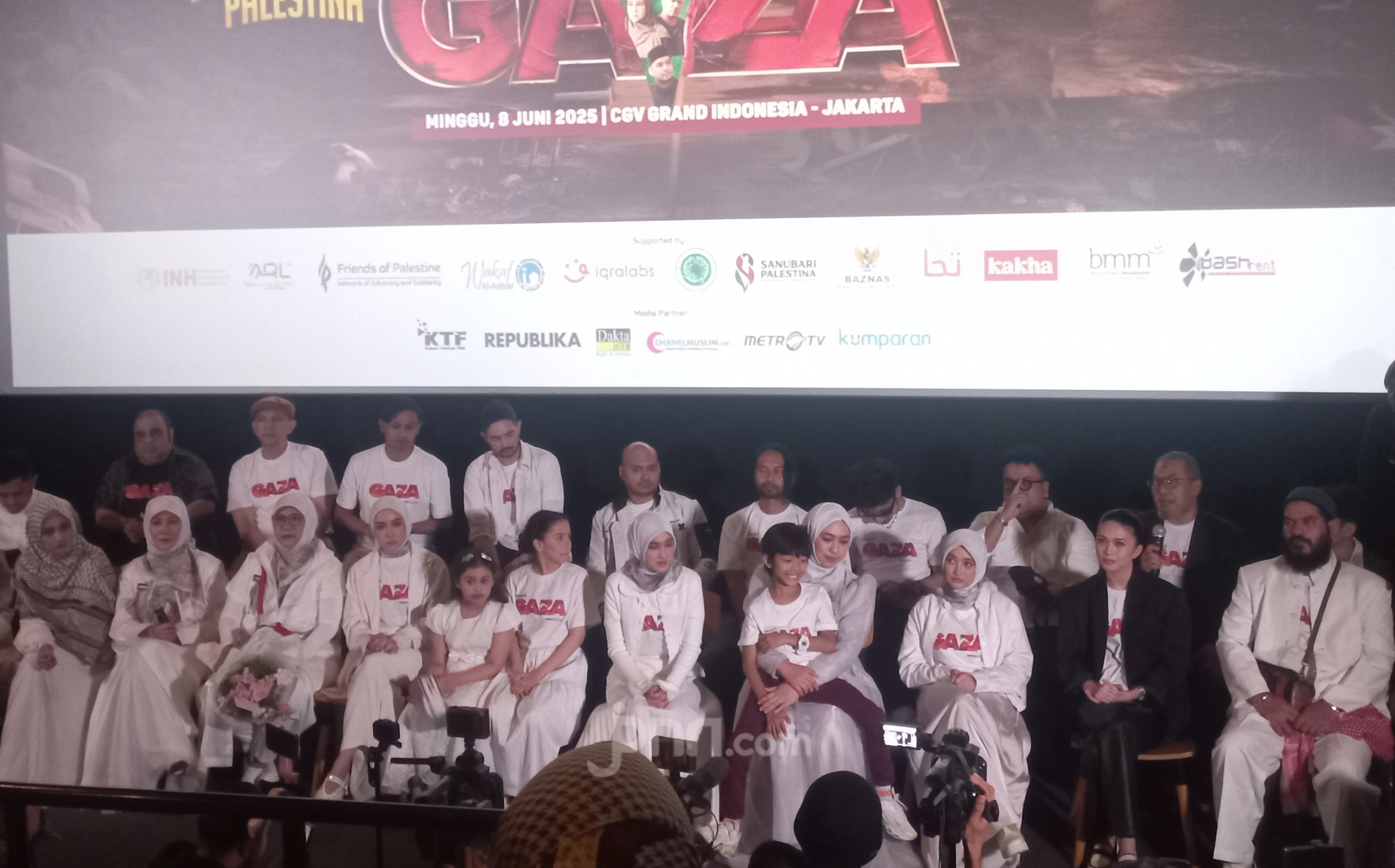 Bintangi Film Hayya 3: Gaza, Oki Setiana Dewi Ceritakan Karakternya