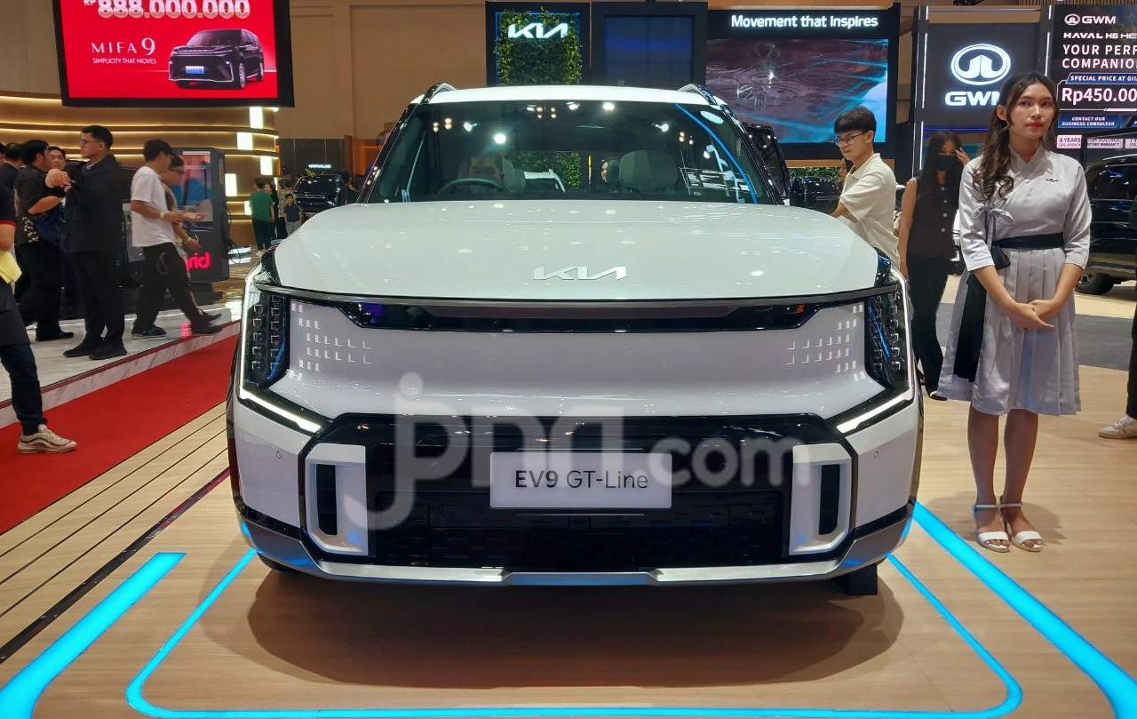 Kia EV9 GT-Line dan EV6 GT-Line Tampil di GIIAS 2025, Cek Harga dan Spesifikasinya