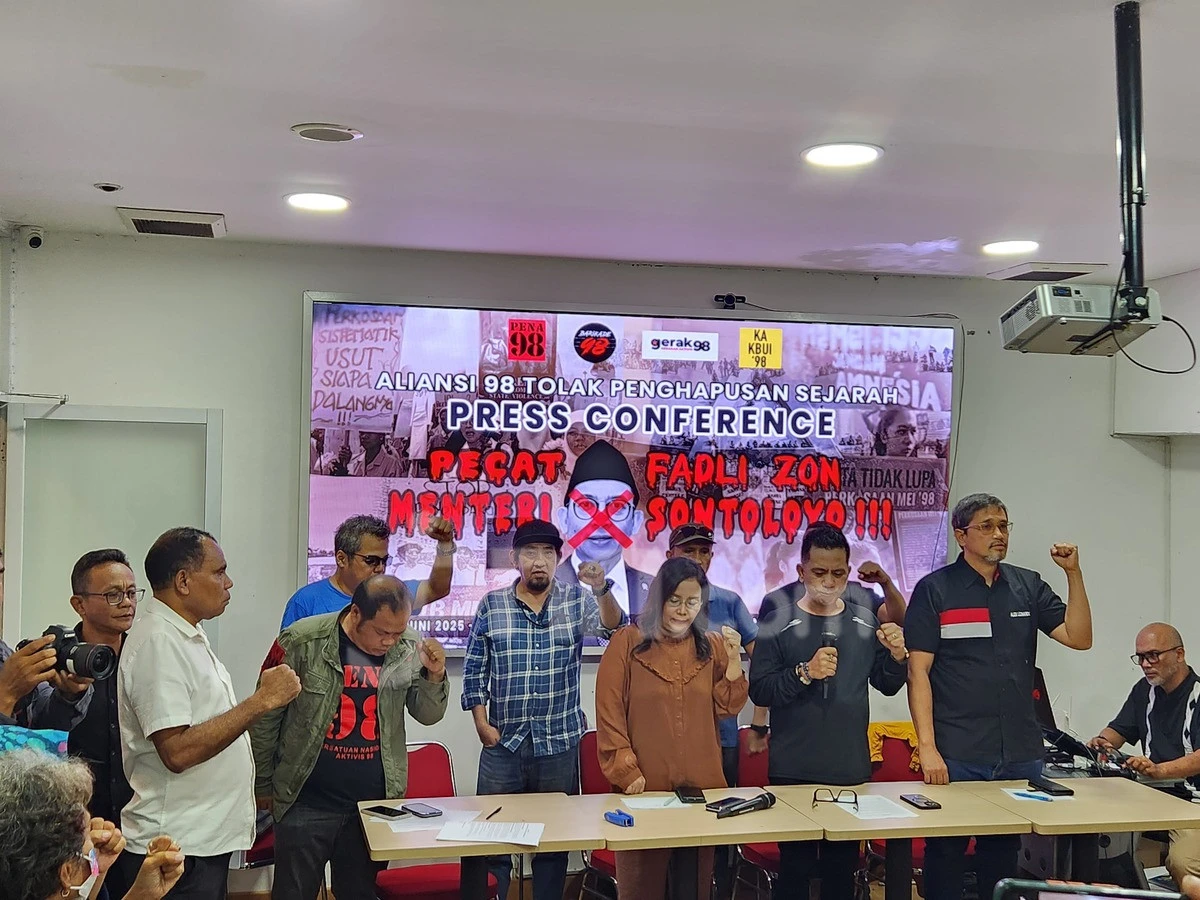 Aktivis 98 Kecam Pernyataan Fadli Zon, Desak Prabowo Pecat Menteri Kebudayaan