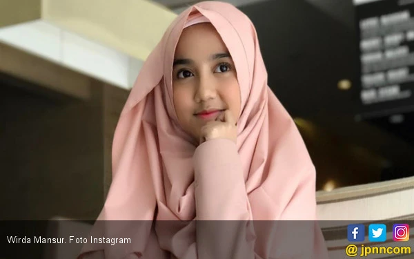 Sang Ayah Sering Minta Cucu, Wirda Mansur Ungkap Alasan Belum Mau Menikah