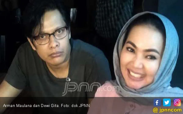 Dewi Gita Ceritakan Keajaiban Air Zam Zam yang Dialami Sang Putri saat Umrah