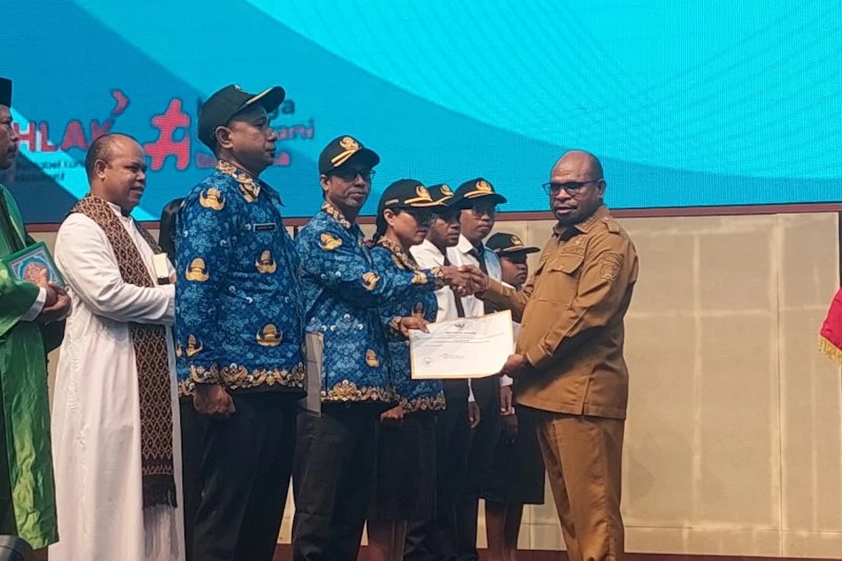 Wali Kota Minta 215 CPNS & PPPK yang Terima SK Bekerja Cerdas dan Cepat