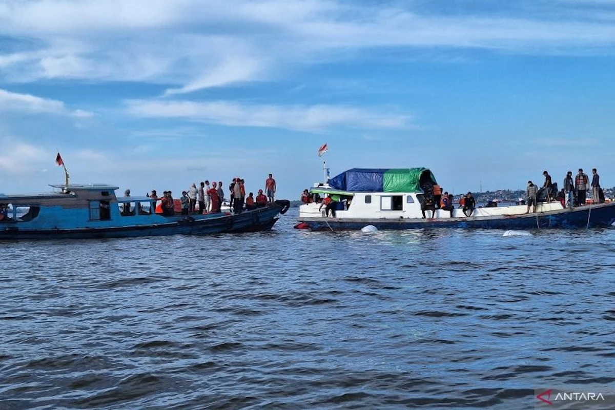 Kapal Feri Tenggelam di Peraian Penajam, BPBD Bergerak Mengevakuasi Penumpang
