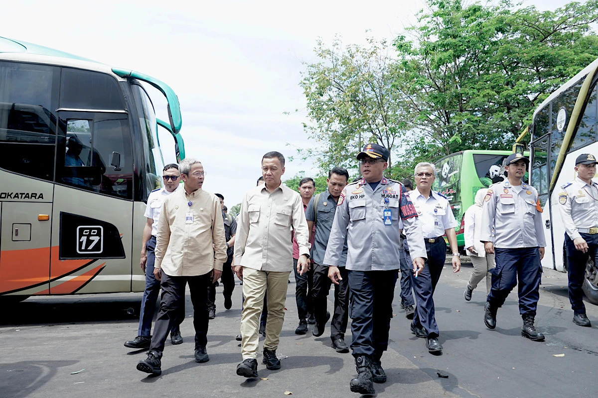 Dirjen Hubdat Tinjau 2 Simpul Penting Transportasi Darat di Jatim