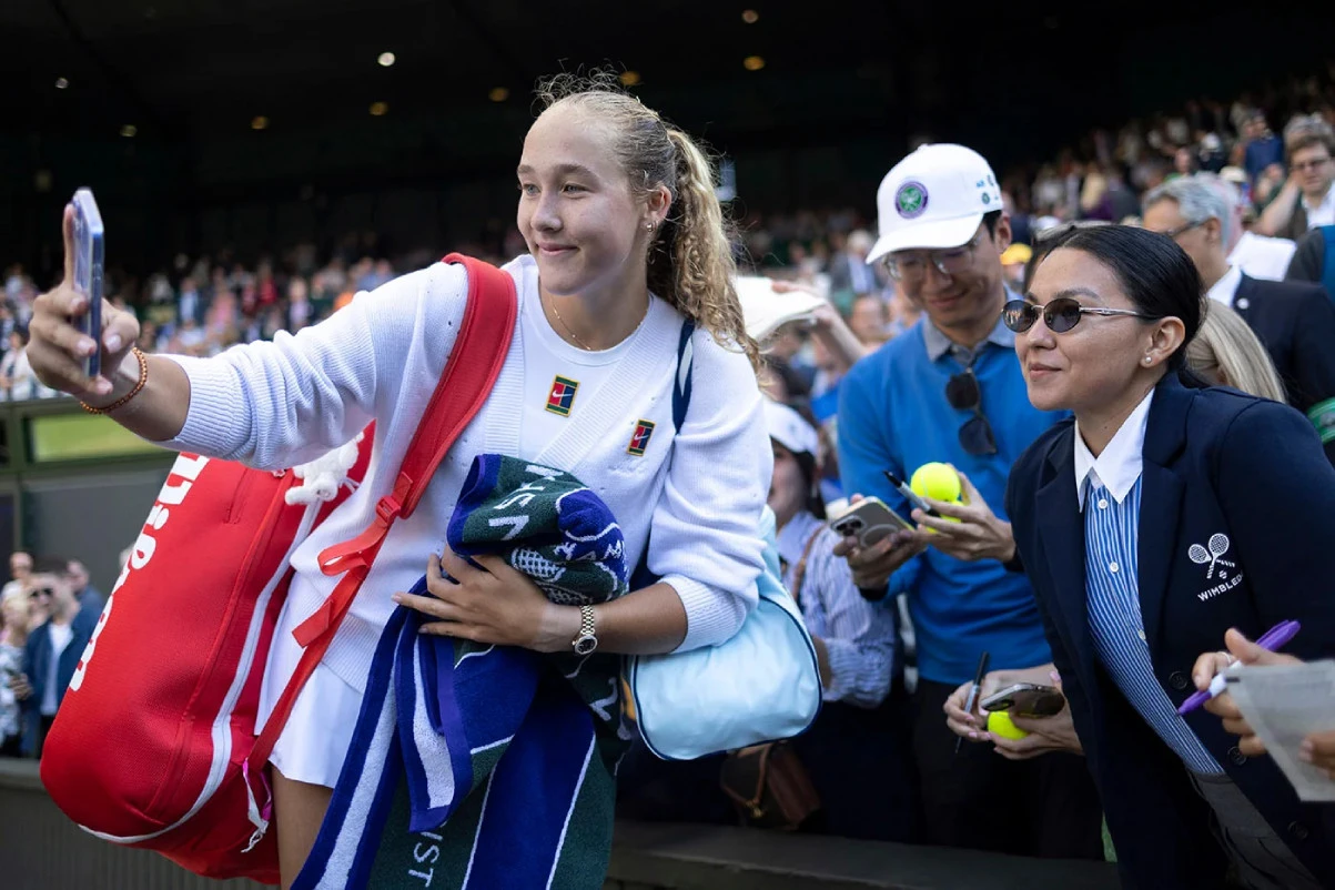 Wimbledon 2025: Lucu, Cewek Rusia Tak Sadar Sudah Memenangi Pertandingan
