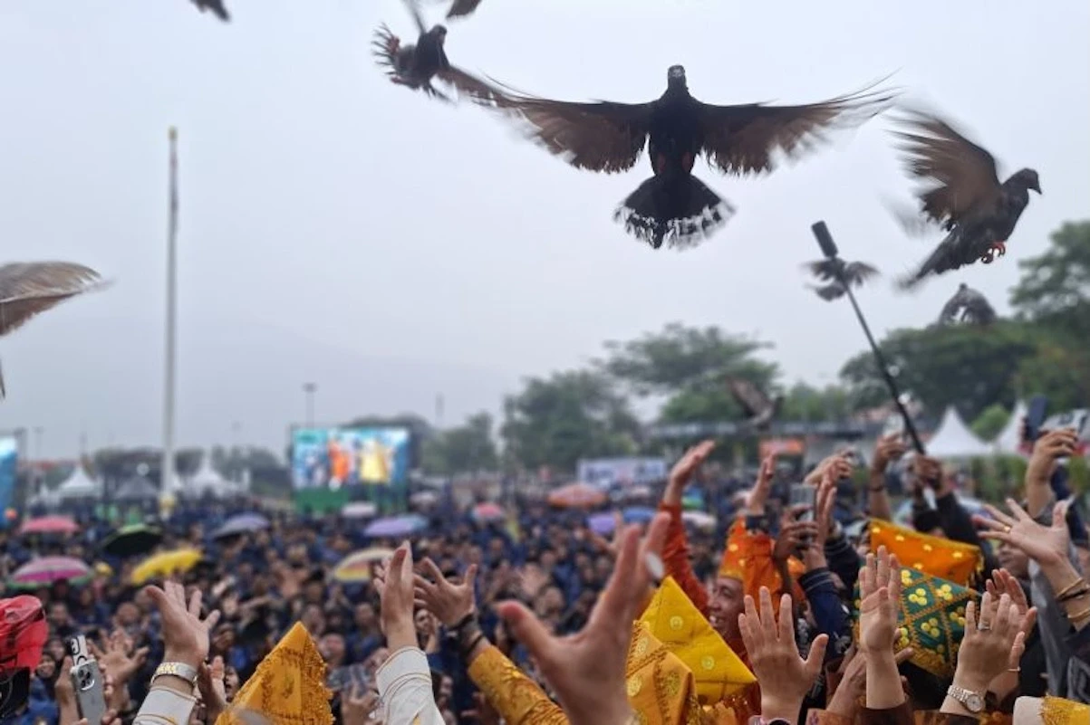 3.000 PPPK Palu Terima SK, Kepala BKN: Jangan Melakukan Tindakan yang Merusak Citra ASN