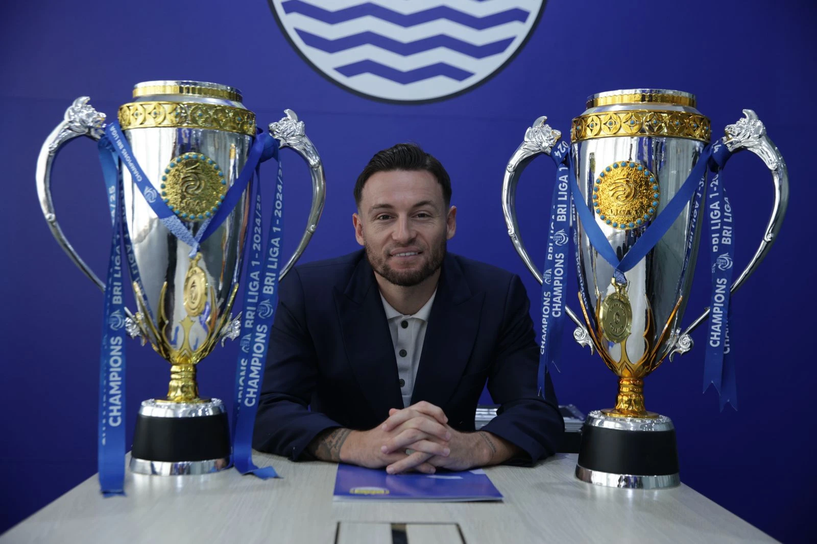 Persib Beri Kontrak Jangka Panjang kepada Marc Klok dan Beckham Putra