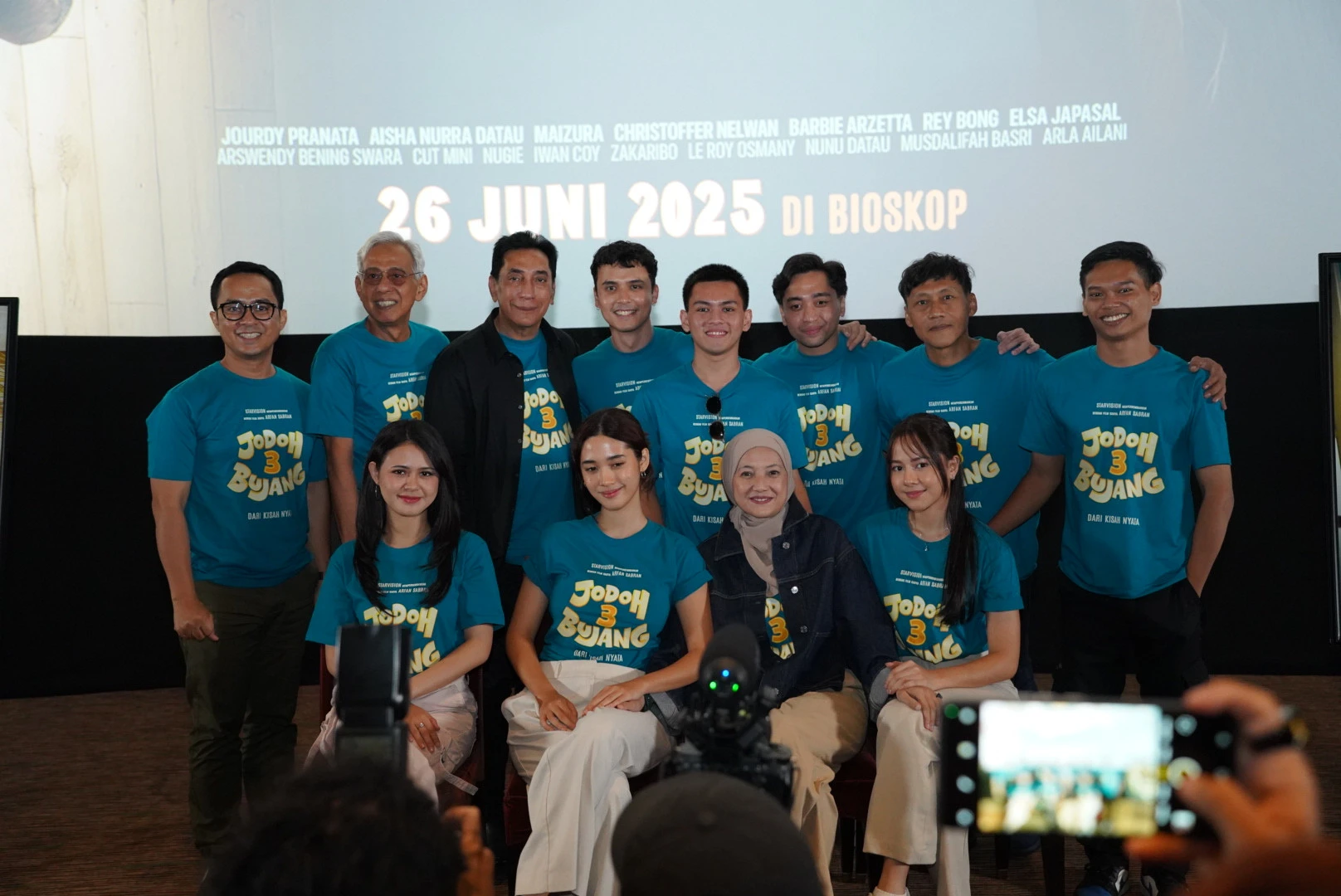 Sinopsis Film Jodoh 3 Bujang, Pernikahan Kembar Terancam Batal