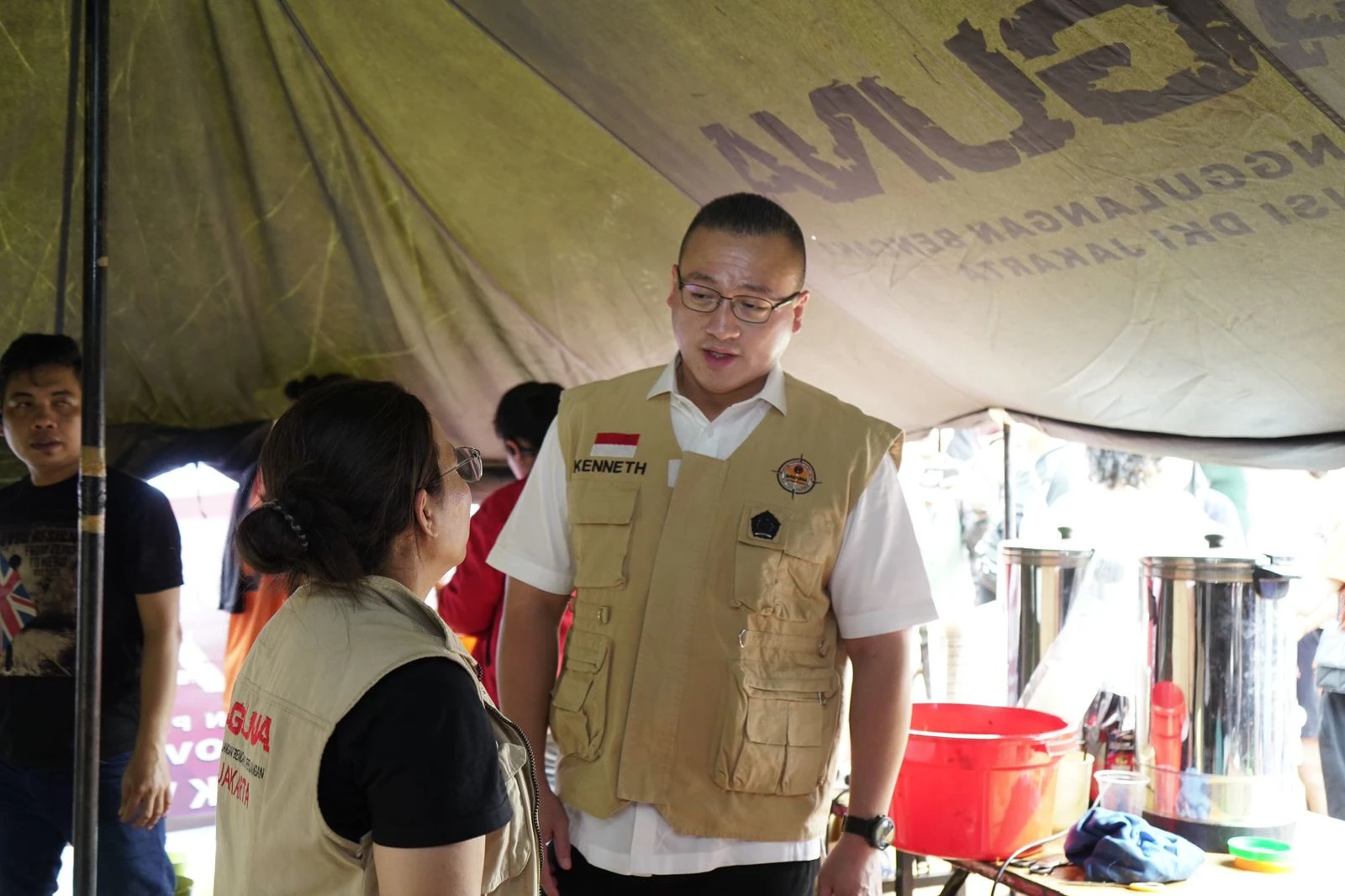 Kenneth DPRD DKI Datangi Warga Korban Kebakaran Kapuk Muara, Berbagi Kebahagiaan
