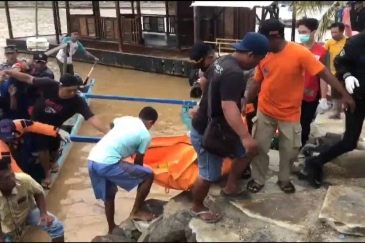 Pria Hilang Saat Mancing Ditemukan Tewas Mengambang di Muara Pantai Pacitan