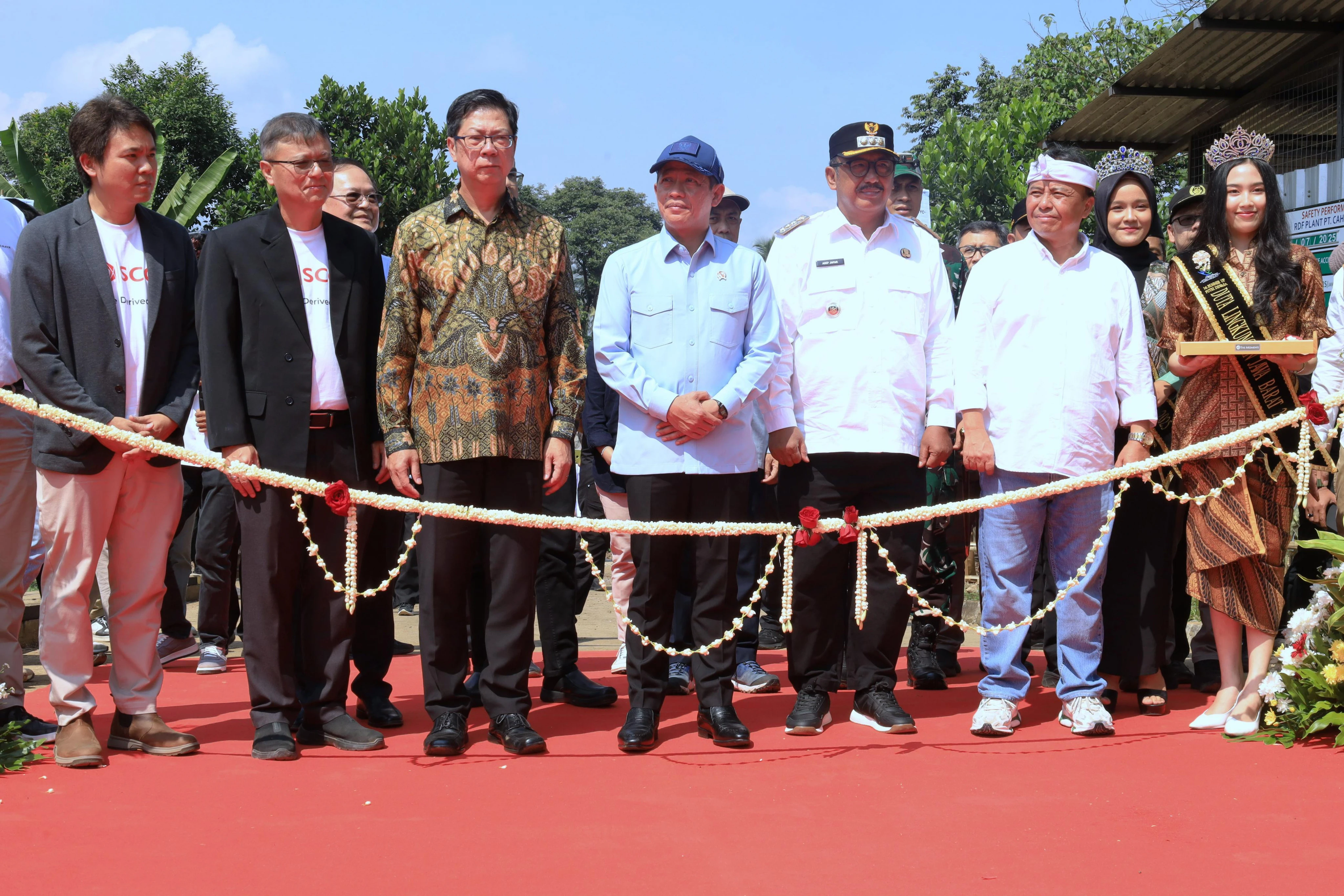 Menteri LH Resmikan Waste Crisis Center: Langkah Nyata Atasi Darurat Sampah