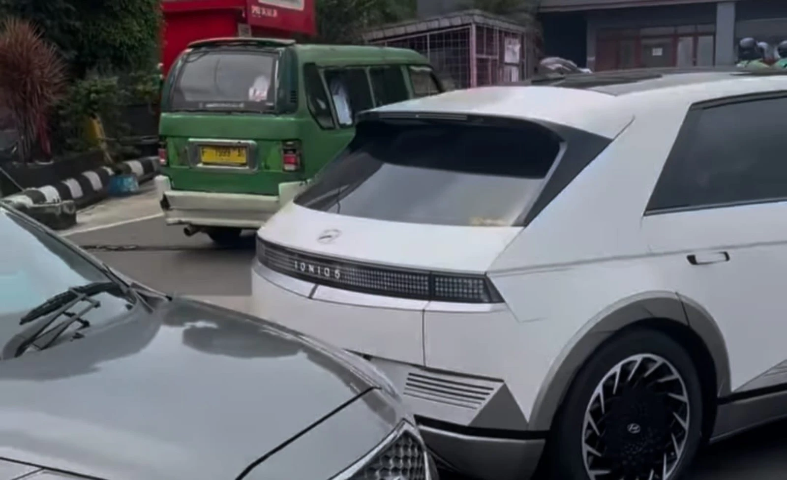 Viral Hyundai Ioniq 5 Mogok di Tengah Jalan, Jangan Asal Derek