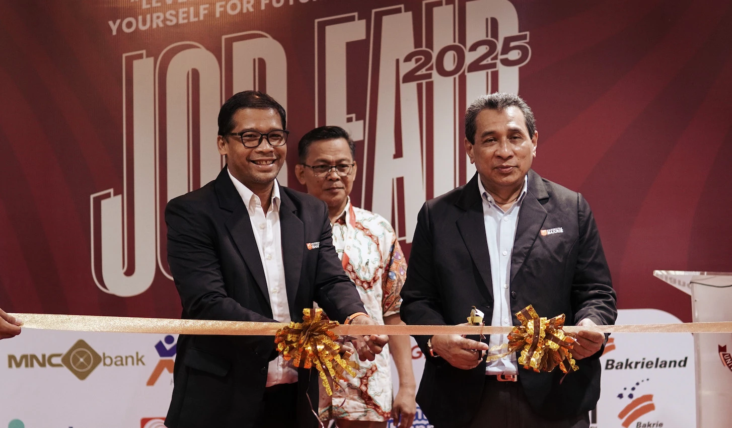 Universitas Bakrie Gelar Job Fair 2025, Jembatani Alumni dan Dunia Kerja