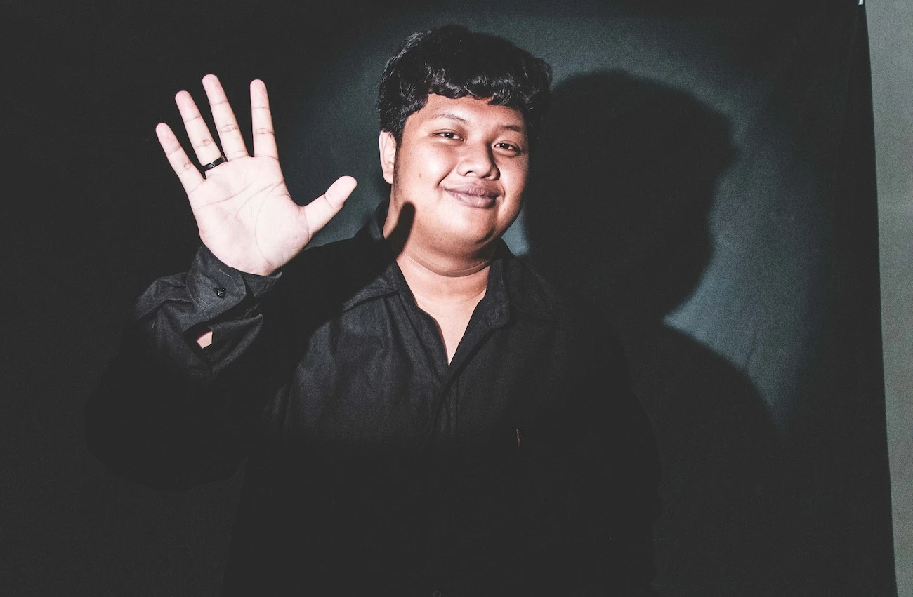 Reza Ghozali Tuangkan Cinta Tersembunyi 3 Tahun dalam Album If Only You Knew