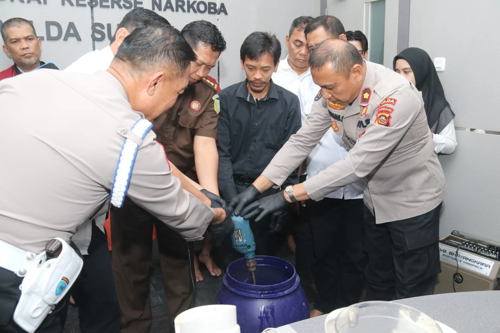 Polda Sumsel Musnahkan Ratusan Gram Sabu-Sabu