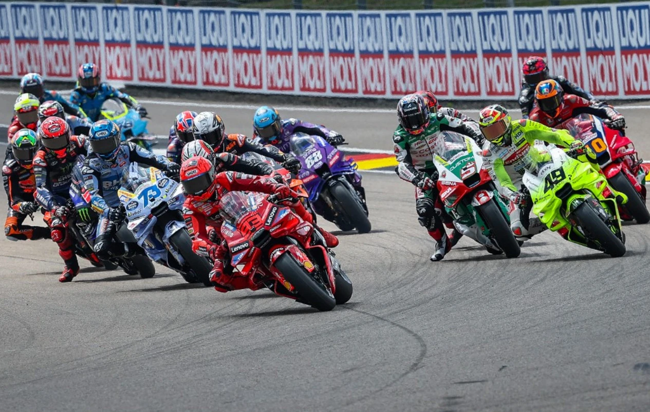 MotoGP 2027 Wajib Pakai Bahan Bakar 100 Persen Nonfosil