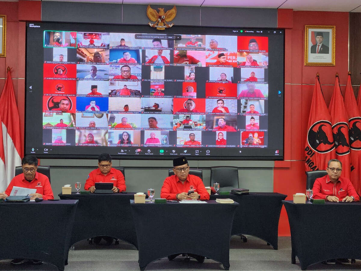 Sekjen PDIP Singgung Ide Megawati dan Kondisi Darurat DPP