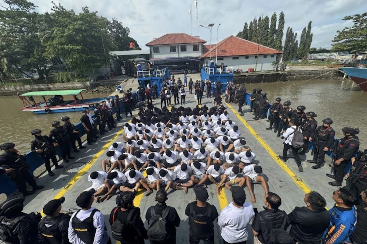 82 Napi Berisiko Tinggi Asal Bali & Jatim Dipindahkan ke Nusakambangan