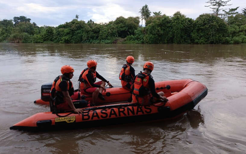 Siswi SD Tenggelam Saat Mandi di Sungai Komering