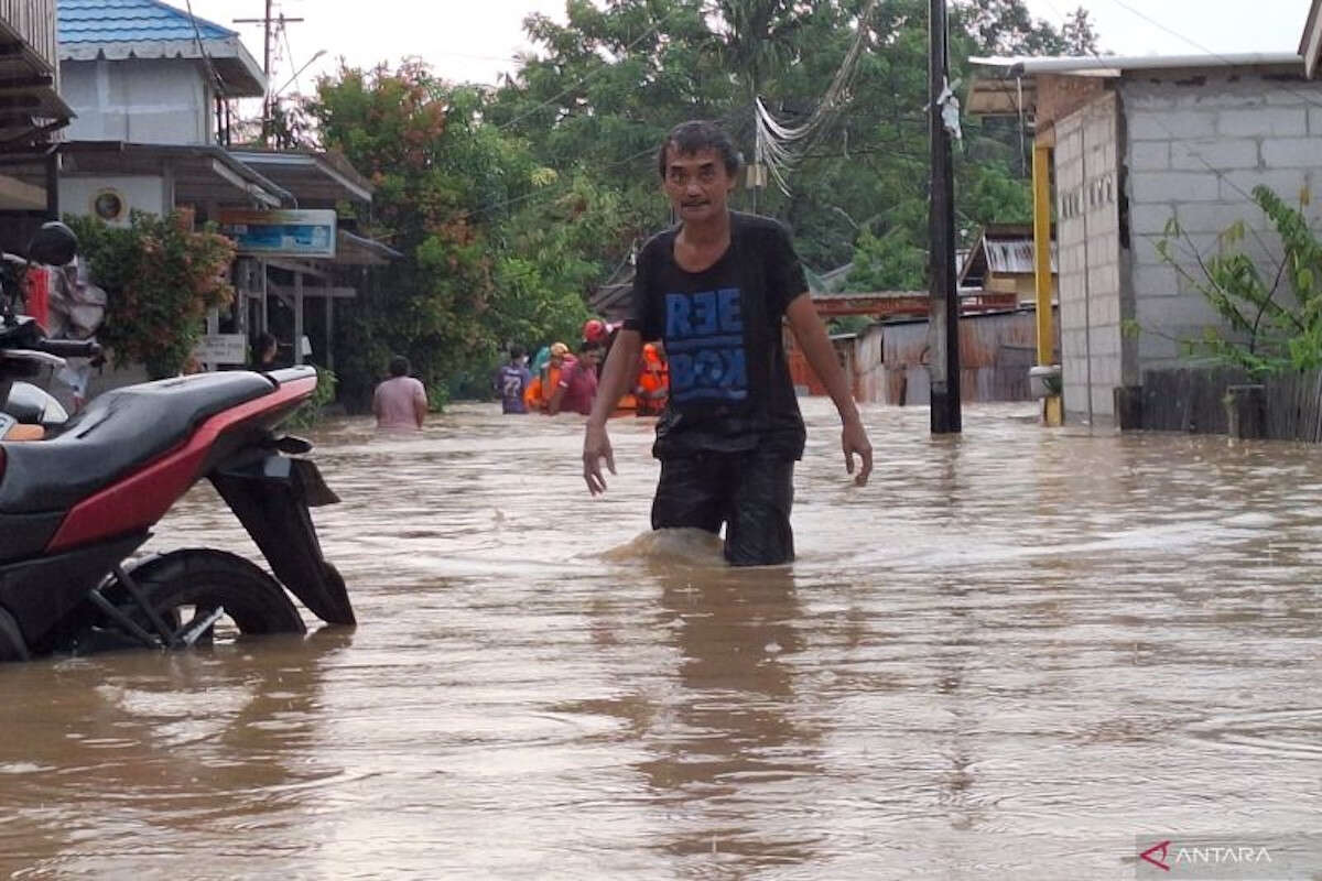 Hujan Deras, Balikpapan Dikepung Banjir, Ketinggian Air Capai 1,5 Meter