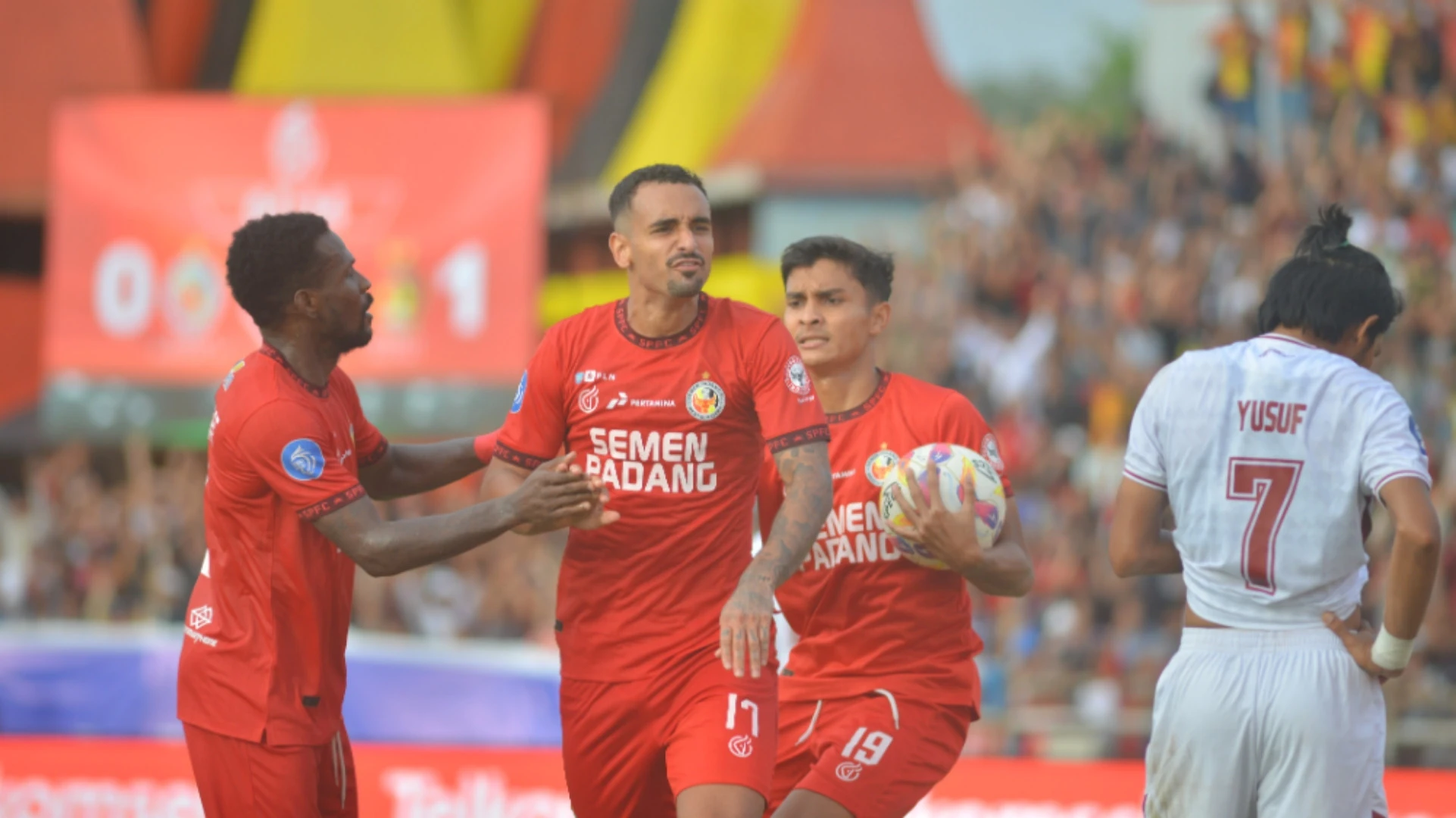 Semen Padang Belum Aman dari Degradasi, Andre Rosiade Bereaksi Begini