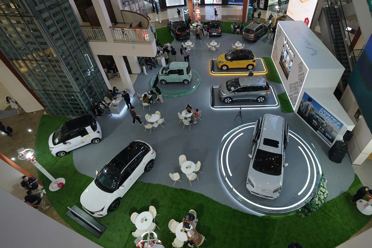 Cortez Darion Mejeng di Mall Kelapa Gading, Wuling Juga Tebar Promo Menguntungkan