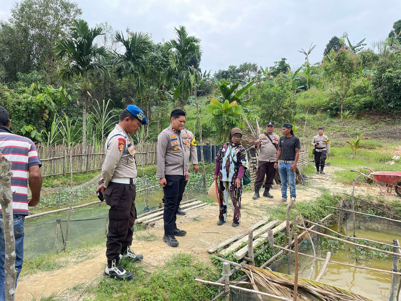 Polsek Minas dan Kelompok Tani Tanam Jagung untuk Dukung Ketahanan Pangan Nasional