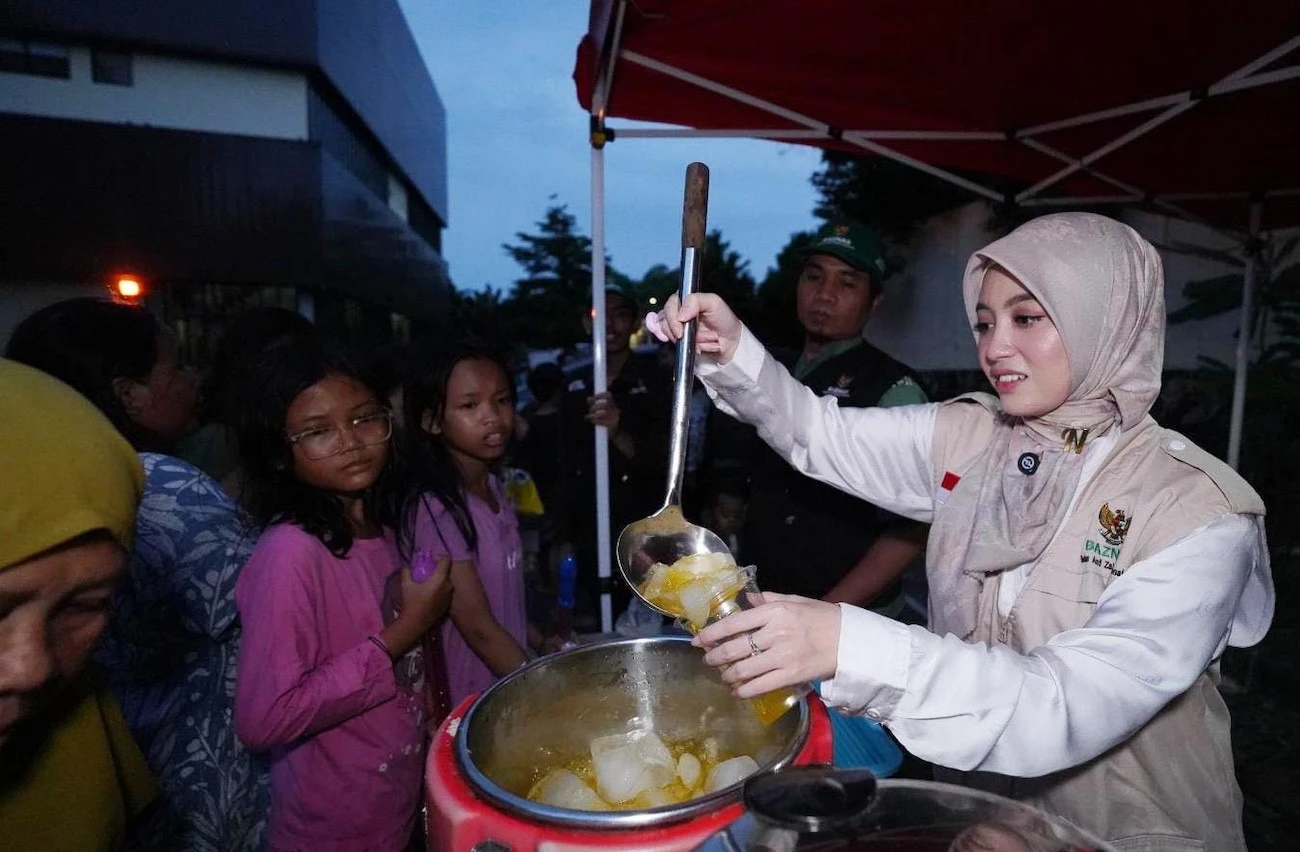 Nabilah Ayu Turun Langsung Salurkan Bantuan untuk Warga Pengadegan