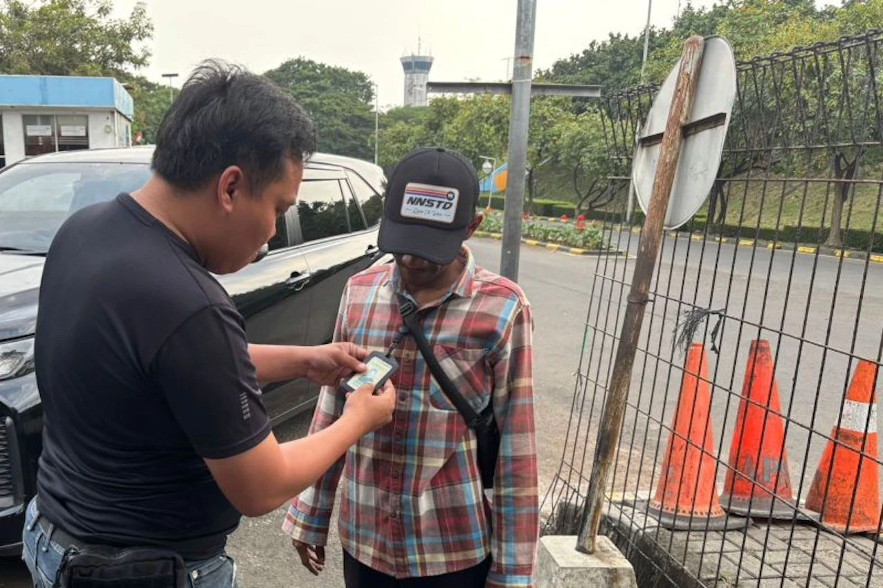 Tekan Aksi Premanisme, Polisi Sikat Calo Barang di Terminal Kargo Bandara Soetta