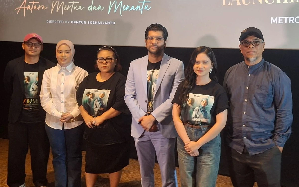 Demi Film Norma: Antara Mertua dan Menantu, Nunung Sampai Jatuh ke Got