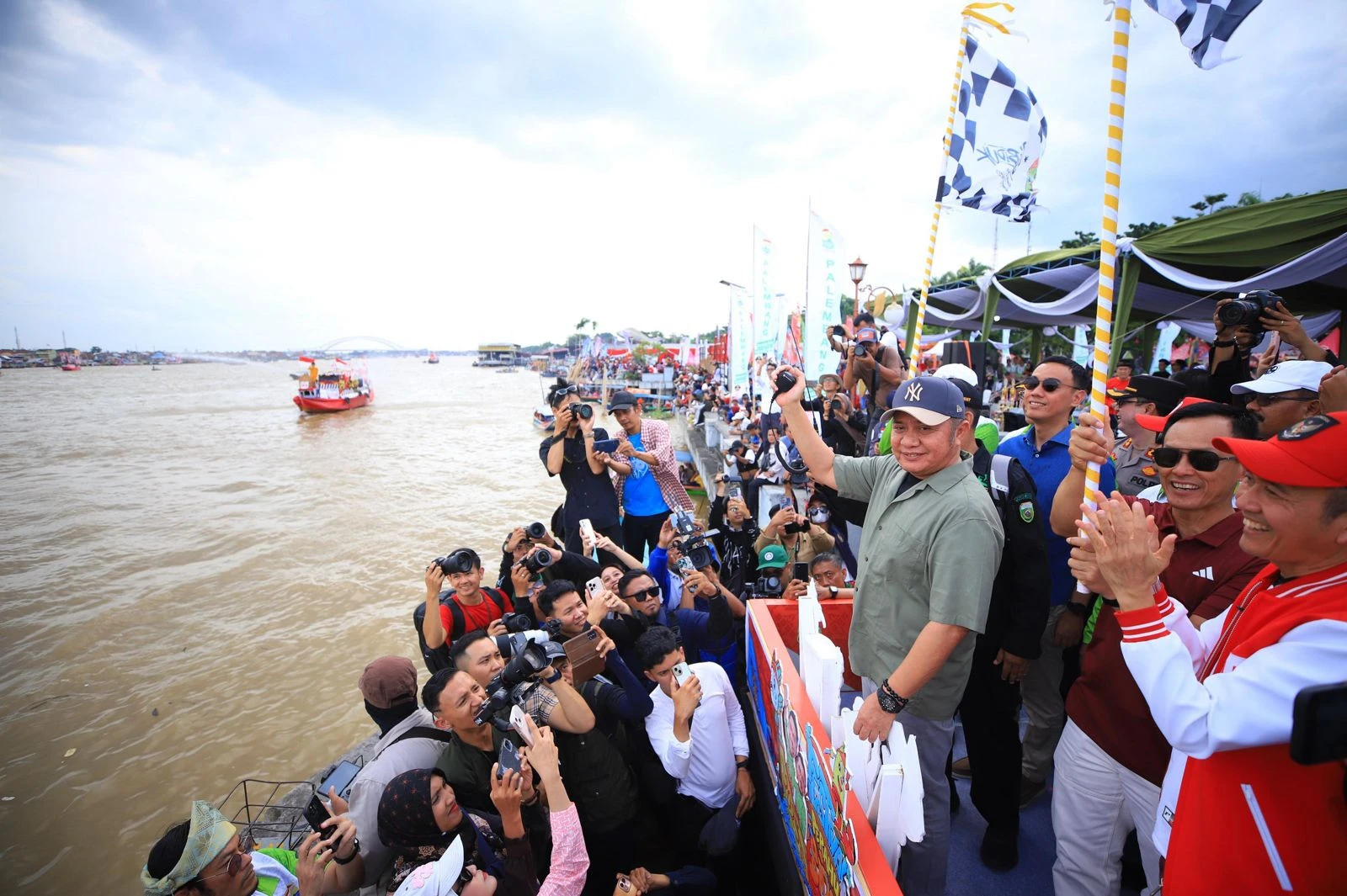 Herman Deru Ingin Festival Perahu Bidar jadi Agenda Wisata Dunia