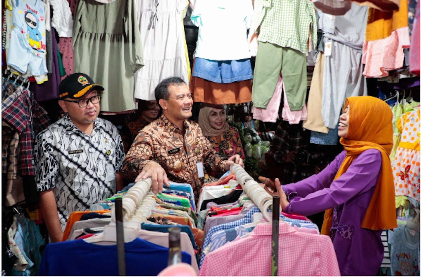 Terima Aspirasi Pedagang untuk Revitalisasi Pasar Boja Kendal, Gubernur Jateng: Pakai Anggaran Perubahan