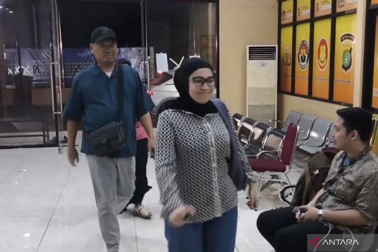 Datangi Polres Metro Jaktim Malam-Malam, Uya Kuya: Saya Dipanggil, Urusan Apa Belum Tahu