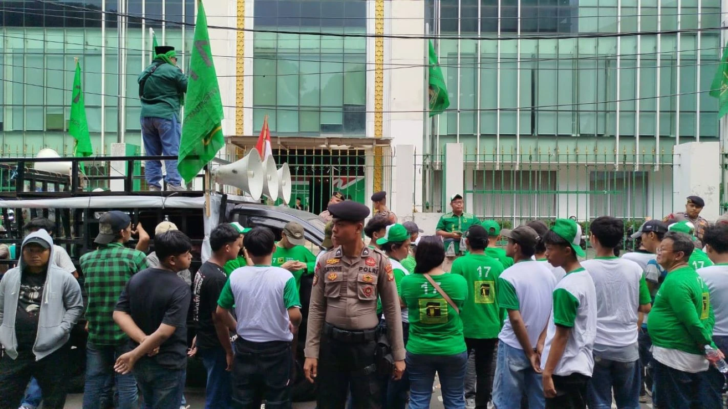 Surat Izin dan Tuntutan Pedemo di Kantor PPP Berbeda Jauh, Ada Apa?