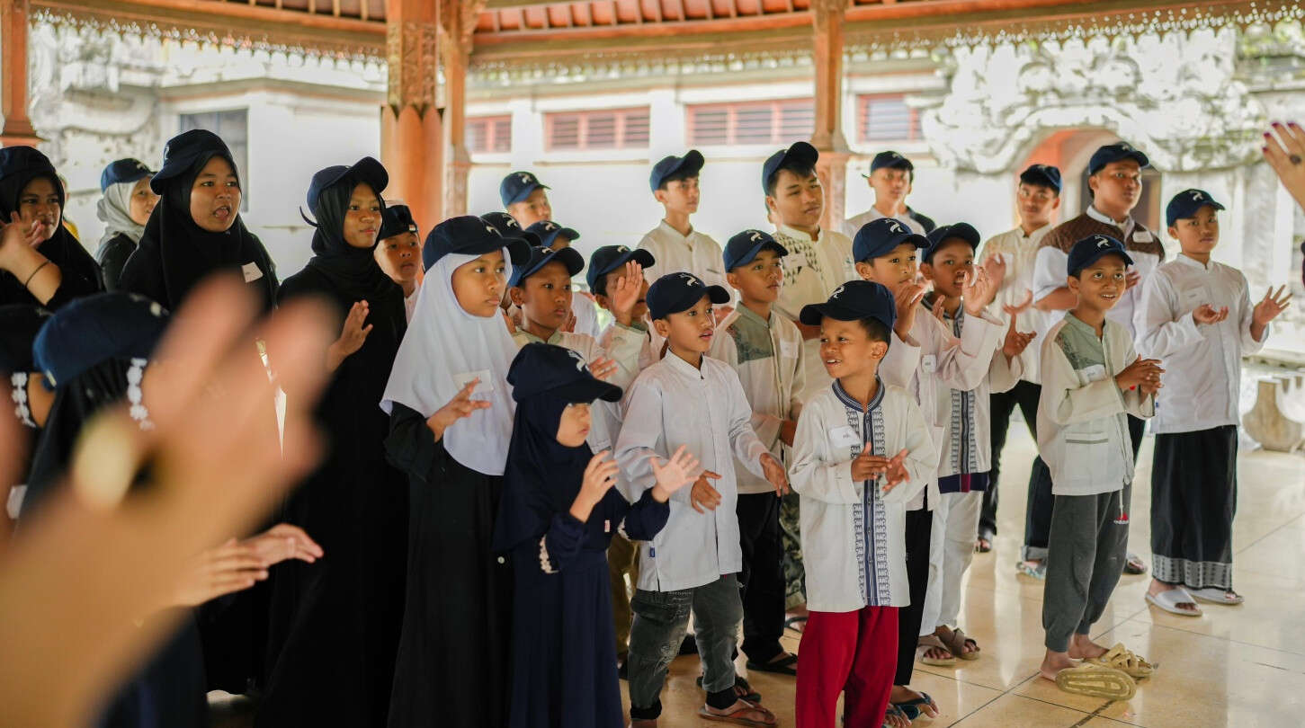 Pegadaian Peduli Bersama Influencer BUMN Menggelar Aksi Sosial & Hibur Anak Panti Asuhan