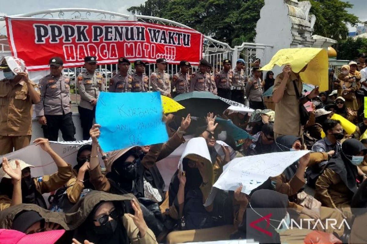 Demo Honorer Hari Ini: PPPK Penuh Waktu Harga Mati!