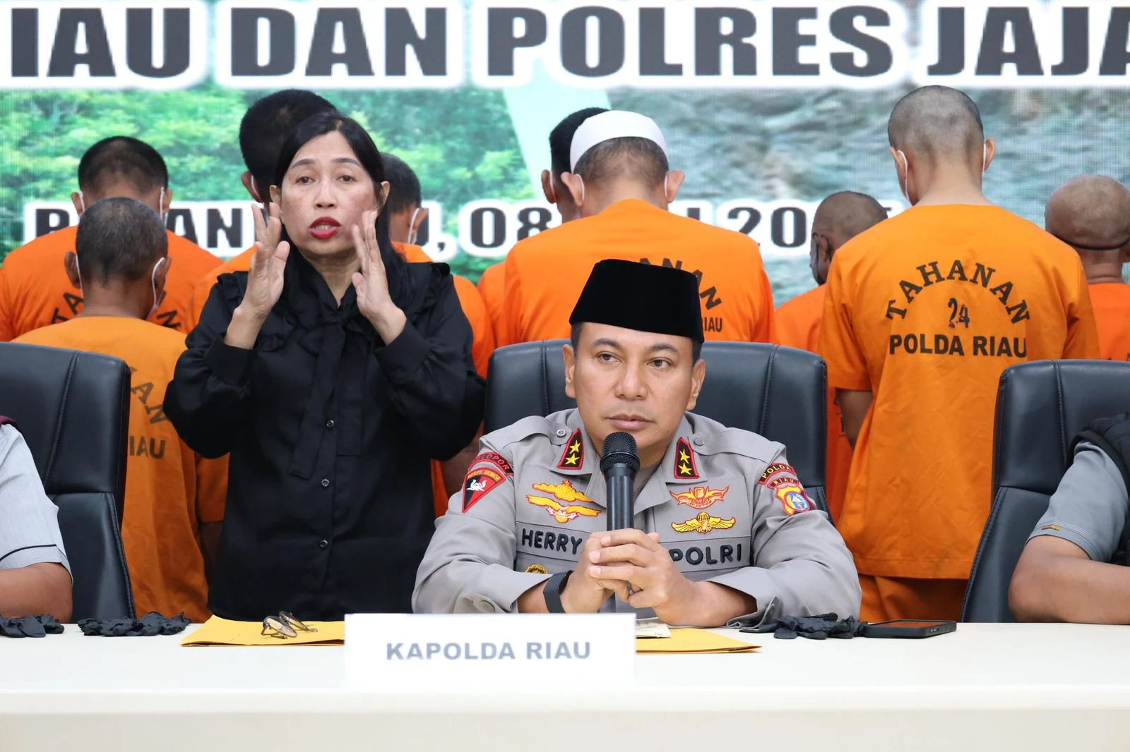 Polda Riau Tangkap 46 Penjahat Lingkungan, Irjen Herry: Ini Extraordinary Crime  