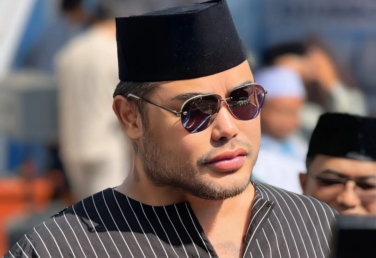 Karya Miliknya Dibajak, Ivan Gunawan Beri Sindiran