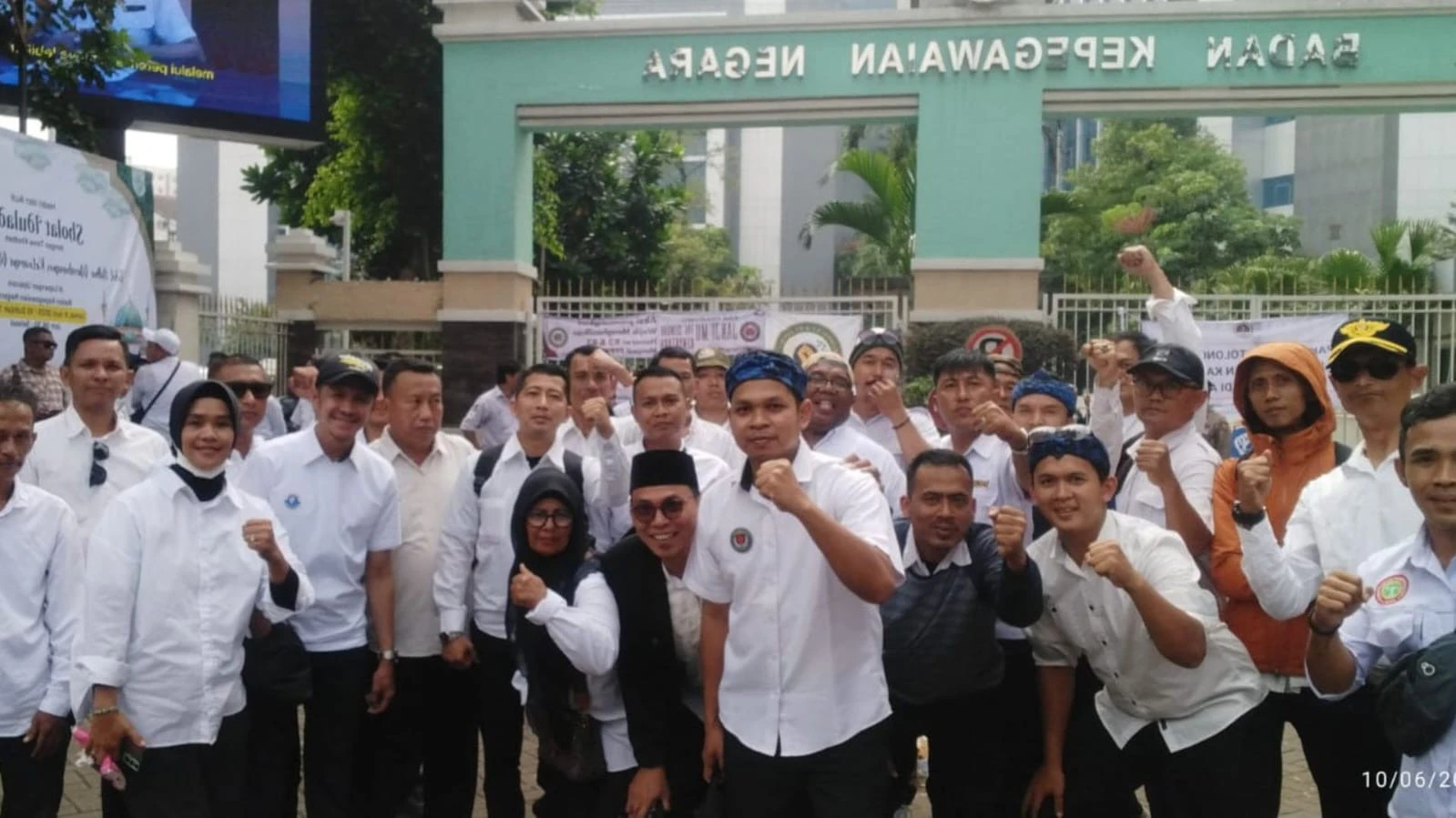 Demo Honorer Hari Ini, R2 & R3 Diterima BKN, Ada 4 Poin Penting, Angka 3 Menarik
