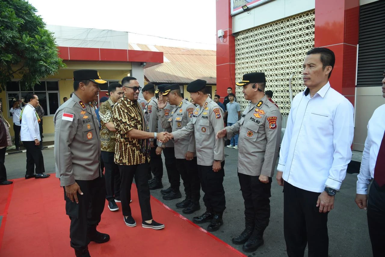 Polda NTT Berkinerja Moncer, Sahroni Beri Bantuan 20 Motor Trail