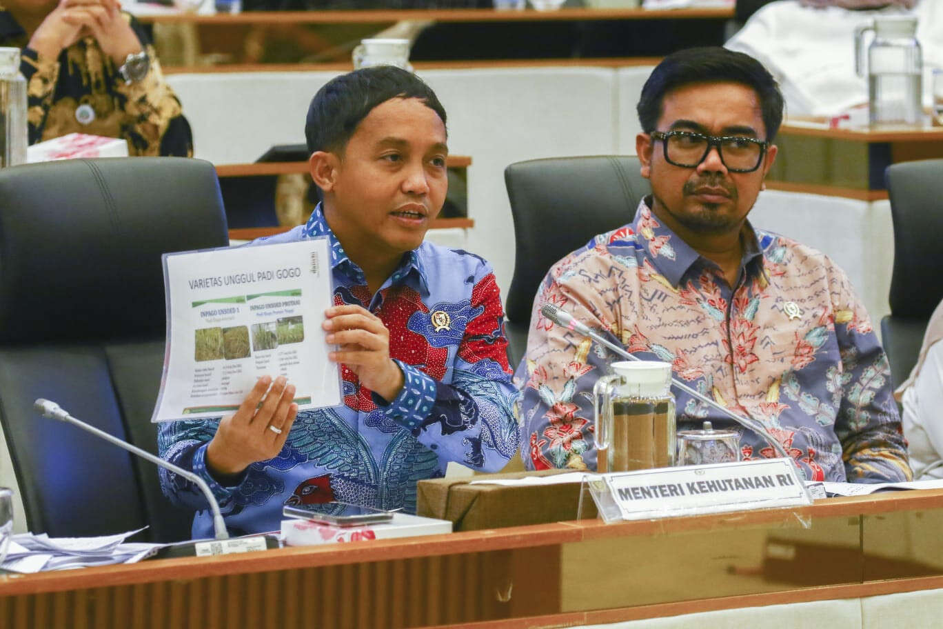 Rapat Bareng Komisi IV, Menhut Singgung Perintah Prabowo dan Penertiban PBPH