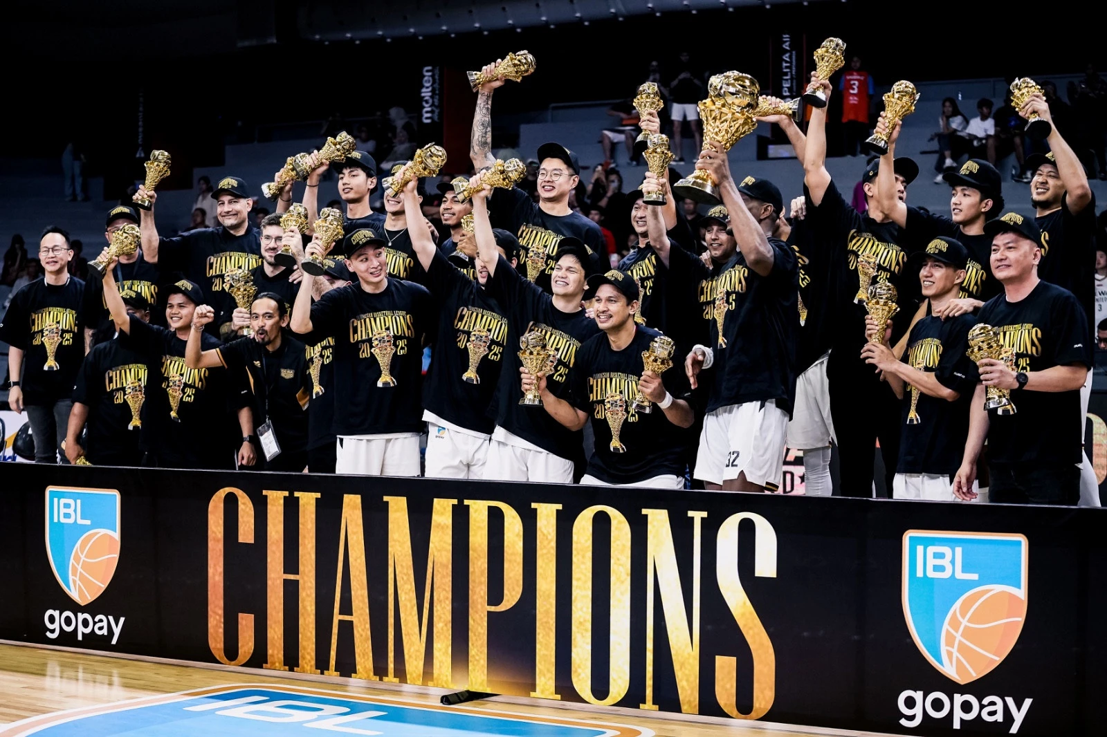 Dukungan Finansial-Manajemen Solid Jadi Kunci Dewa United Rengkuh Gelar IBL 2025