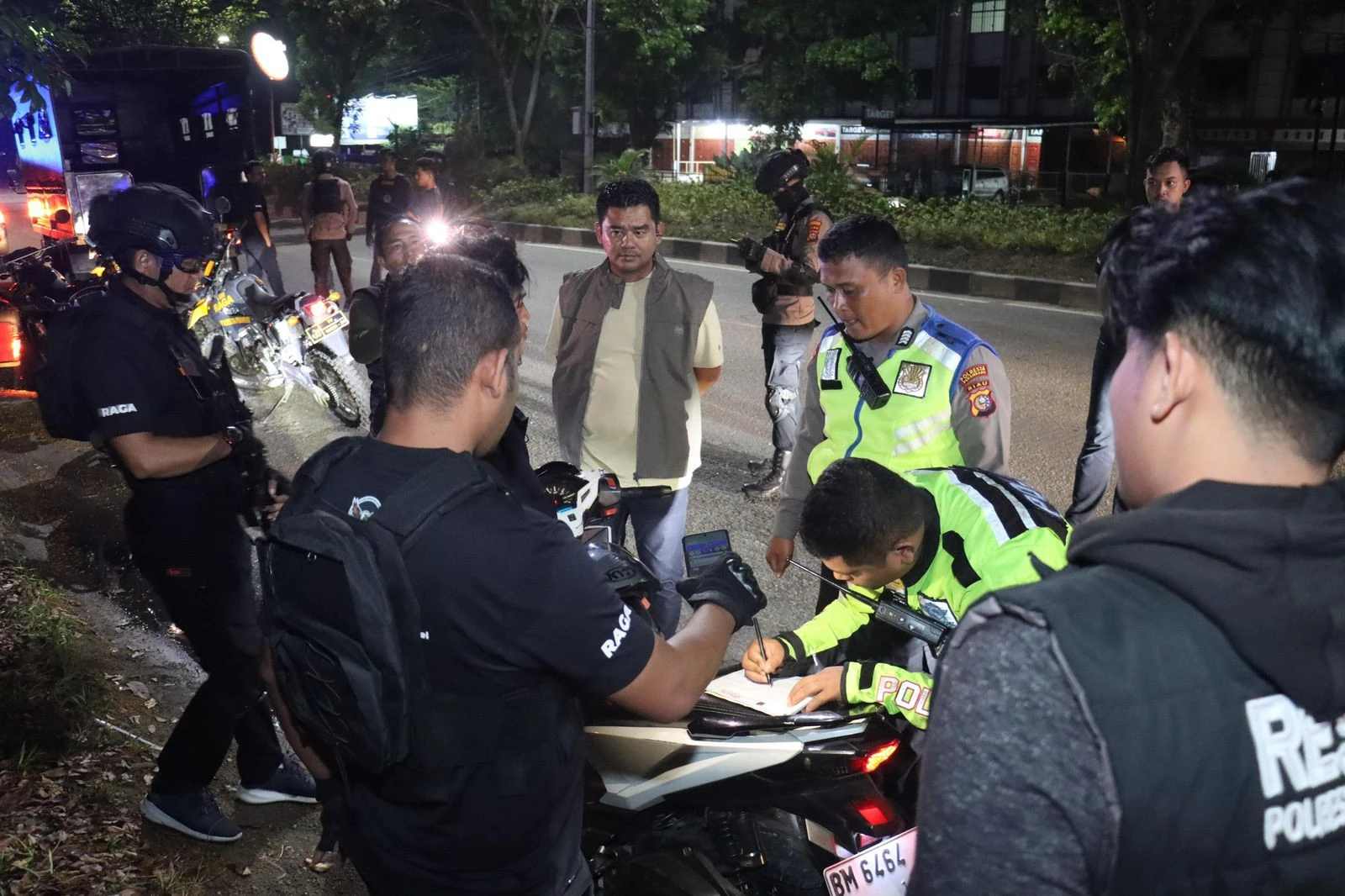Razia Knalpot Brong, Polantas dan Tim Raga Pekanbaru Amankan 79 Unit Sepeda Motor