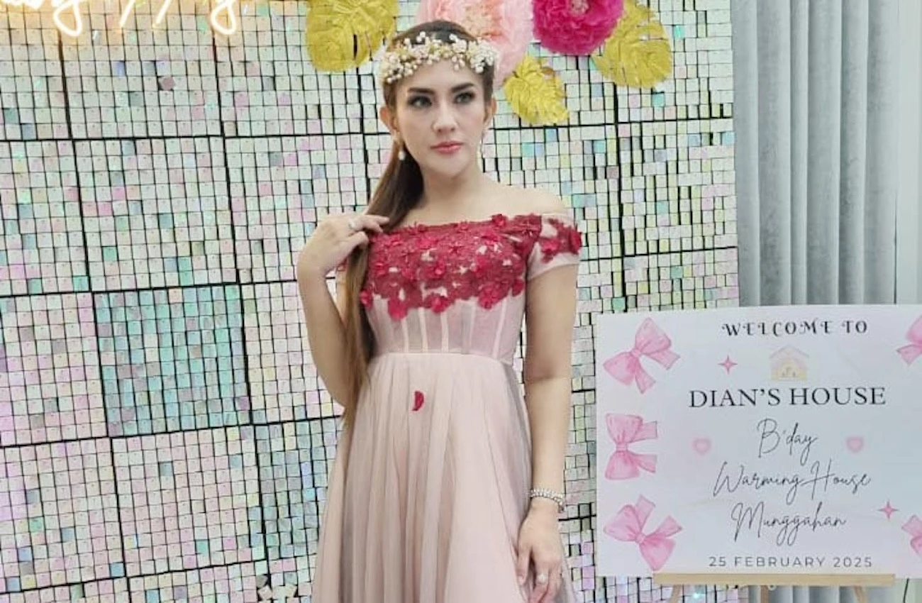 Dian Conceicao Sawer Biduan Dangdut di Pesta Ulang Tahun