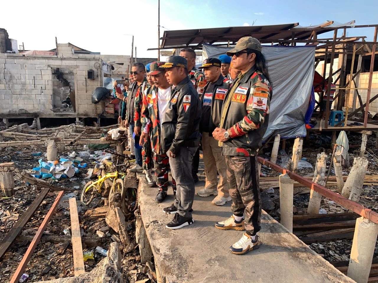 Salurkan Bantuan Bagi Korban Kebakaran Muara Kapuk, Ketum LMP Singgung Pentingnya Solidaritas