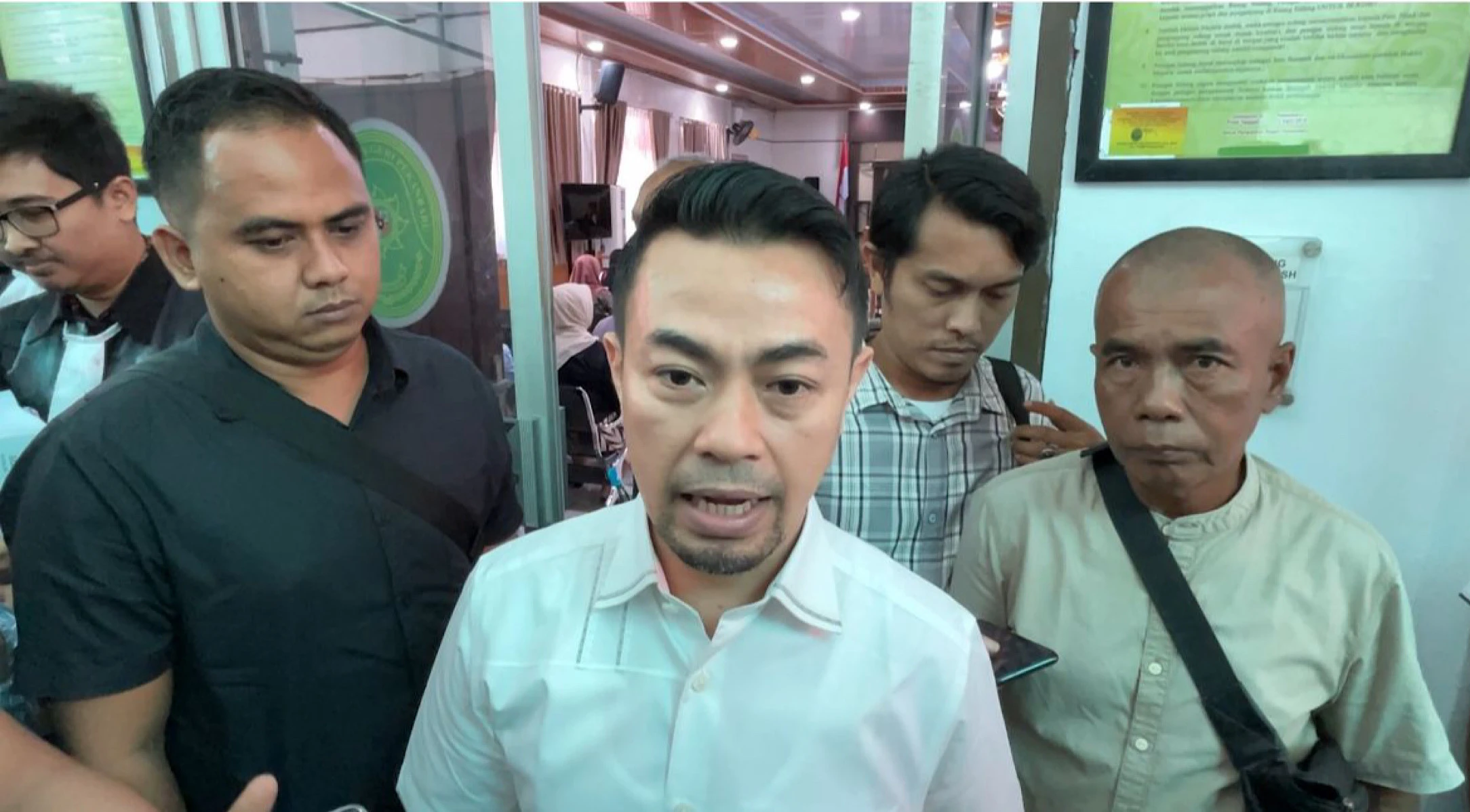 Dituntut 6 Tahun Penjara, Eks Pj Wali Kota Pekanbaru Akui Kesalahan dan Minta Maaf  