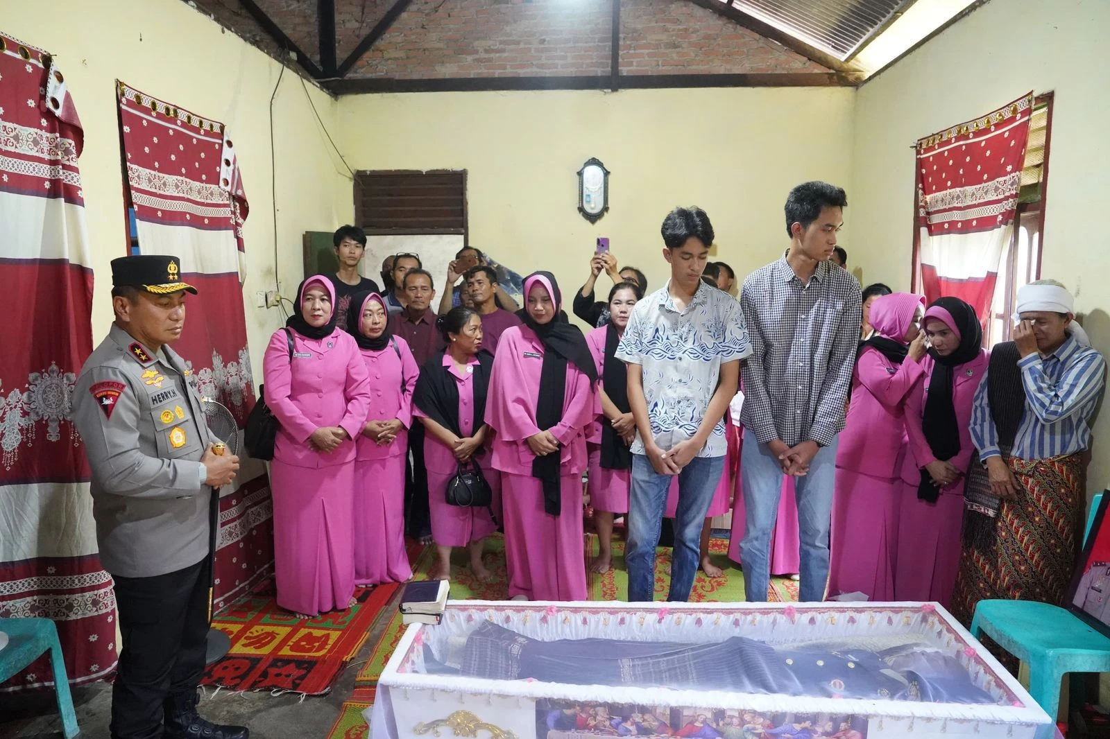 Ipda Donald Gugur Demi Masyarakat, Irjen Herry: Almarhum Adalah Bhayangkara Sejati