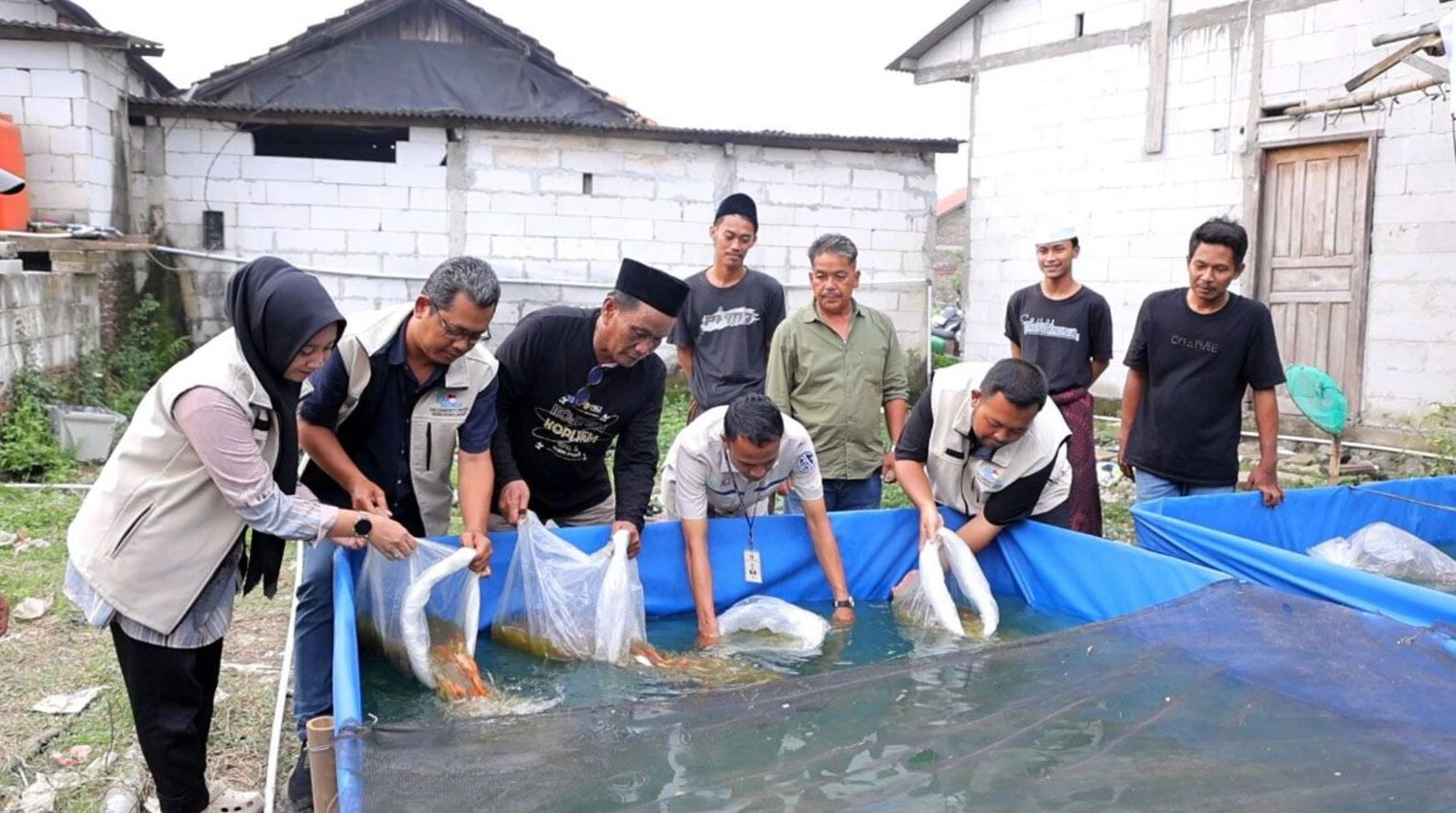 Tebar 30 Ribu Bibit Ikan, PIK2 Dukung Ketahanan Pangan Warga Teluknaga